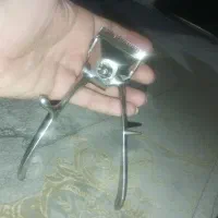 ماشین دستی قدیمی آنتیک و کلکسیونی