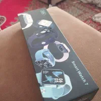 یک عدد اسمارت واچ به فروش می‌رسد