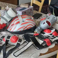 کفش اسکوتربا تمامی لوازم جانبی. سایز ۲۸ الی ۳۱|دوچرخه، اسکیت، اسکوتر|تبریز, |دیوار