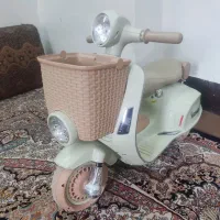 موتور شارژی کودک وسپا در حد نو