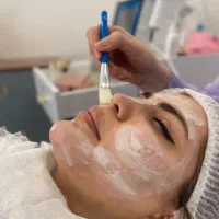 آموزش پاکسازی و مراقبت پوست پایه و تخصصی