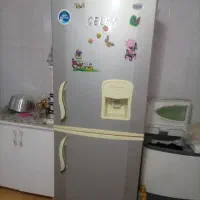 یک عدد یخچال فریزر سولن چهار کشو