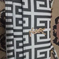 دوعدد کیف مجلسی