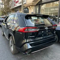 تویوتا وایلندر مشکی 2025|خودرو سواری و وانت|تهران, عباسآباد|دیوار