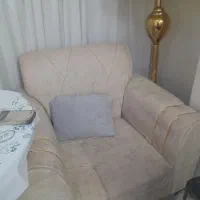 یک دست مبل هفت نفره رنگ. طوسی کرم