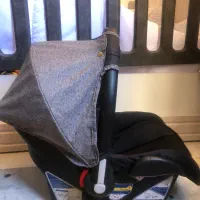 چند عدد لوازم جانبی نوزاد در حد نو