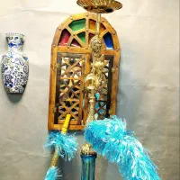 یک عدد قلیان برونز سنگین