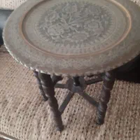 سینی مسی قلمزنی شده با پایه