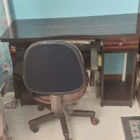 میز تحریر و صندلی