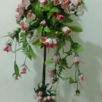 گل اویز با پایه فلزی