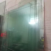 آینه و شیشه سکوریت و انواع شیشه‌های ساختمانی