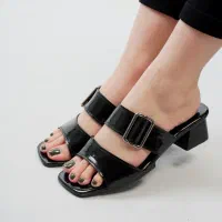 کفش پاشنه بلند