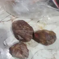 چند تکه سنگ  قیمتی که چند سالی  تدوق پدر بزرگم  ل