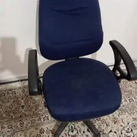 صندلی چرخان و میز کامپوتر و تحریر