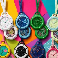 ساعت آویزی سواچ رویال پاپ Swatch Royalpop ترندی