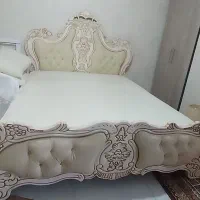 تخت واینه دراور ودوعدد پاتختی