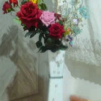 گل دان با دو نوع گل فقط900