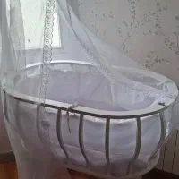 تخت کنار مادر باقابلیت گهواره‌ای