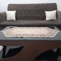 مبلمان ومیزعسلی|مبلمان خانگی و میز عسلی|ابریشم, |دیوار