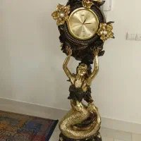 مجسمه ساعت عروس دریایی