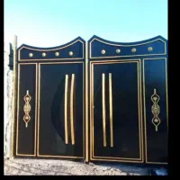 رنگ‌امیزی‌ساختمان‌‌و‌درب‌حیاط