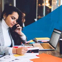 استخدام مدیر بازاریابی و فروش خانم