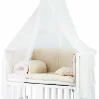 تخت و گهواره کنار مادر سولیکا ترک