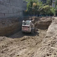 حمل نخاله و ماسه خاور کمپرسی کندن استخر