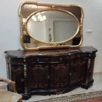 آینه و کنسول
