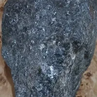 شهاب سنگ و سنگ مشکوک