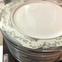 سرویس چینی ۱۲ نفره و سینی استیل|ظروف سرو و پذیرایی|تهران, خاوران|دیوار