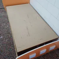 تخت خواب نوجوان