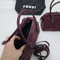 کیف|کیف، کفش، کمربند|دورود, |دیوار