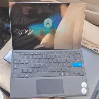 سورفیس پرو5 گرند a عروسک بی خط خش مثل نو