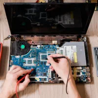 تعمیرات کامپیوتر و لب تاپ در محل