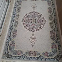 فرش ۱۷۰۰ شانه در حد نو