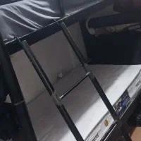 تخت دو طبقه
