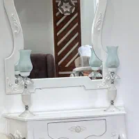 آینه‌ و کنسول