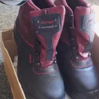 کفش ایمنی و کار