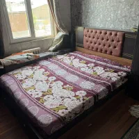تخت دونفره همراه با تشک رویال