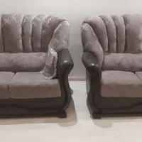 مبل راحتی چوبی روکش چرم و پارچه