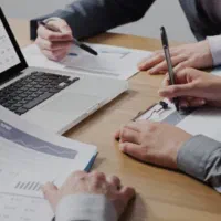 استخدام نیروی اداری