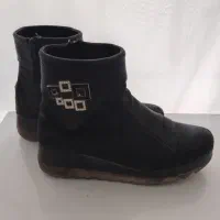 کفش ونیم بوت قیمت خیلی مناسب ۱۰۰و۵۰