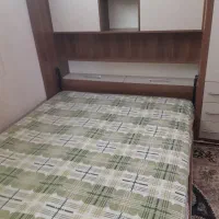 تخت کم جا