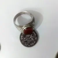 انگشتر با نگین یمنی