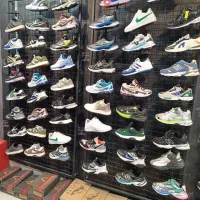 رگال کفش کتونی ویترین|فروشگاه و مغازه|مشهد, انقلاب|دیوار