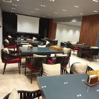 کمک آشپز فرنگی جهت کار در کافه