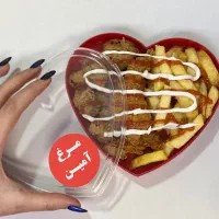 نیروی کنتاکی زن و فست فودی|استخدام خدمات فروشگاه و رستوران|مشهد, شهید فرامرز عباسی|دیوار