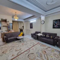 ۶۱متر خوش نقشه، شریعتی، معلم