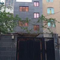 خانه 3 طبقه نیم دربستی در مشیریه چهارراه اول